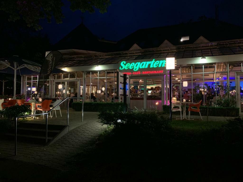 Hotel Seegarten Gmbh Barmstedt Dış mekan fotoğraf